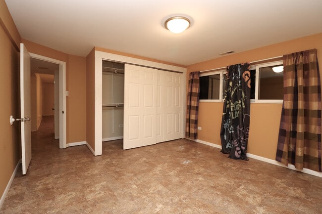 Building Photo - 500 Westwood Ave