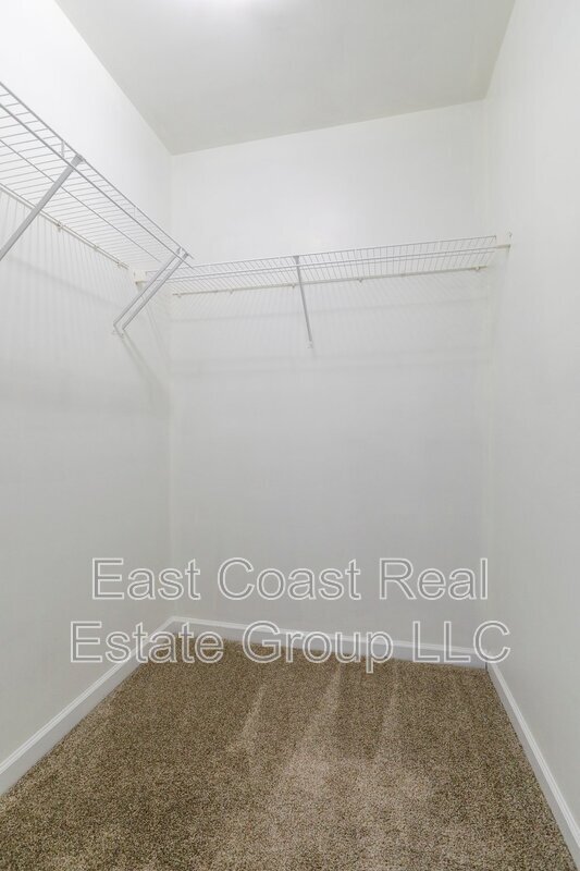 Building Photo - 91 Grindstone Dr