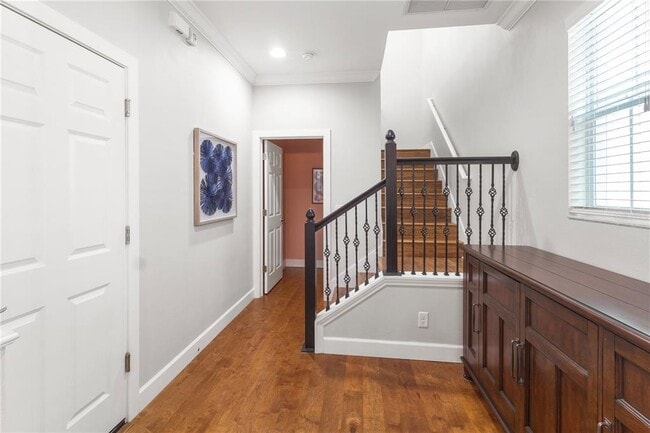 Building Photo - 743 Jetstar Ln