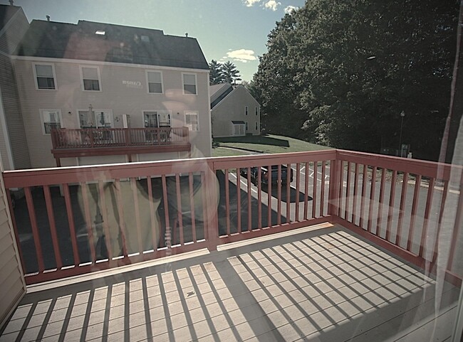 Building Photo - 70 Modena Dr