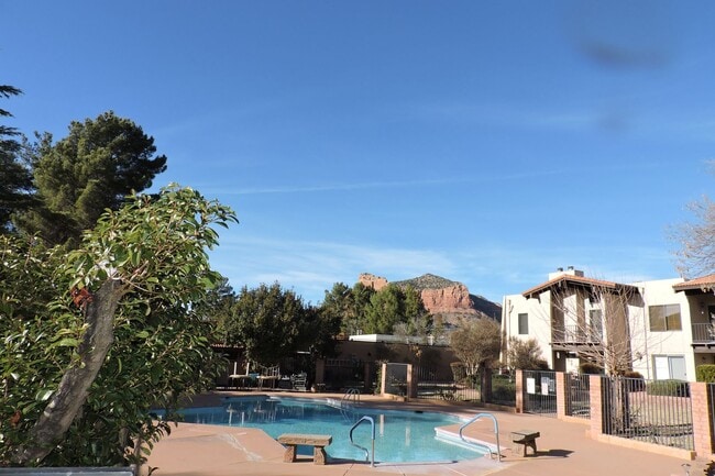 Building Photo - 65 Verde Valley School Rd