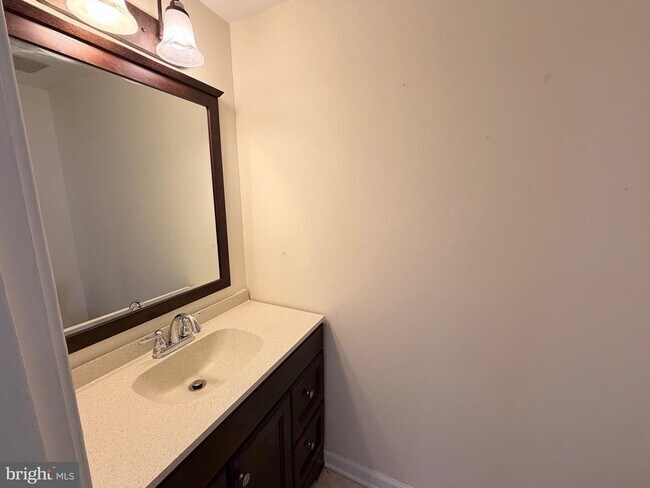 Building Photo - 4054 Hanson Oaks Dr