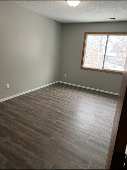 Building Photo - 8422 Brunswick Ct N