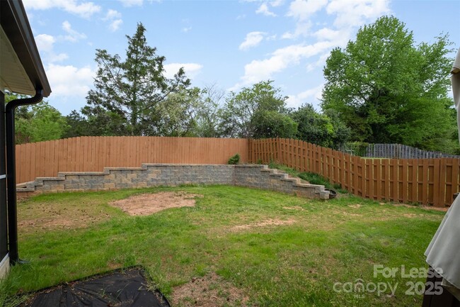 Building Photo - 8424 Angwin Pl