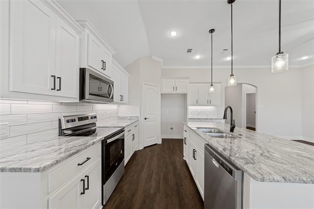 Building Photo - 7502 Grant Ln