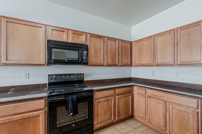 Building Photo - Beautiful Townhome in Phoenix Arizona