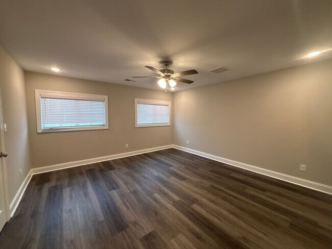 Building Photo - 9691 Jackson Run Ln