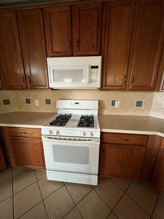 Building Photo - 22531 Tullis Trail Ct