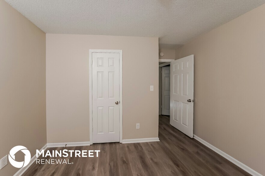 Building Photo - 5140 Willow Ridge Dr