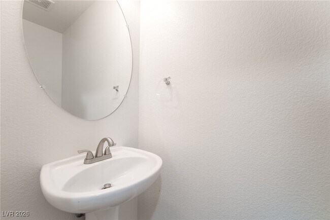 Building Photo - 11119 Tuscolana St