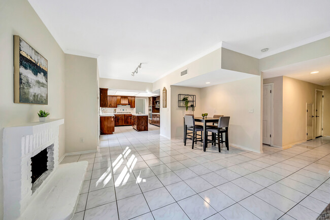 Building Photo - 30428 Penrod Dr