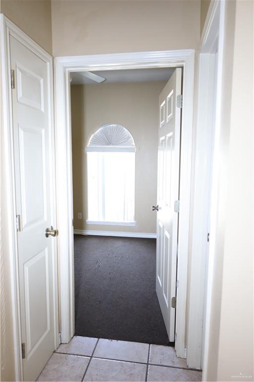 Building Photo - 606 Buena Vista Dr