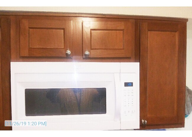 Building Photo - 539 Lowell Ave