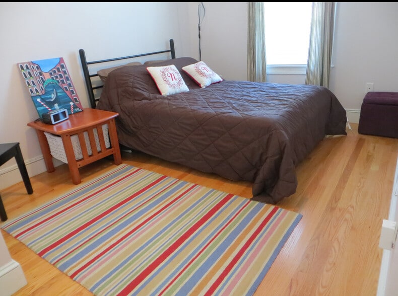 Building Photo - 25 Aldrich St