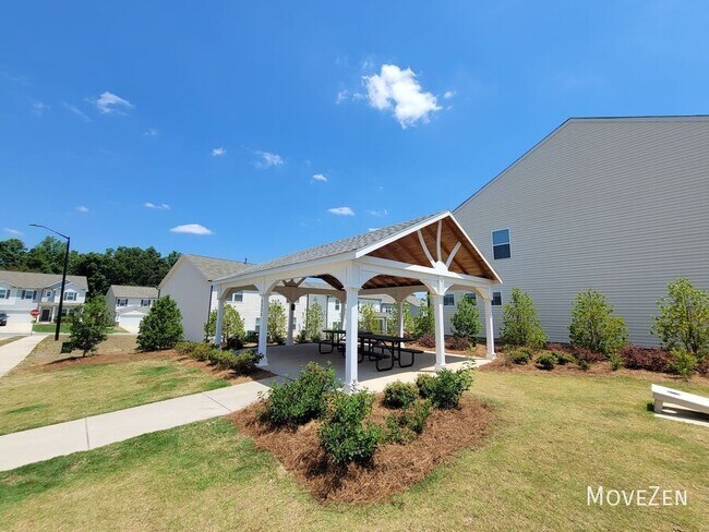 Building Photo - 808 Falls Grove Trl