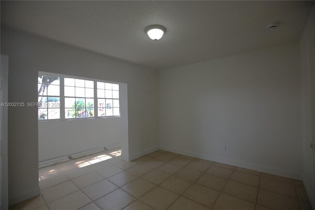 Building Photo - 6475 SW 129th Ave