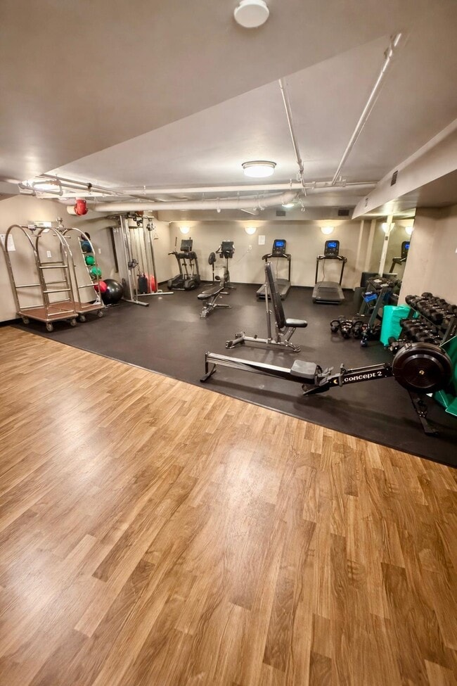 Building Photo - 415 Newark St.