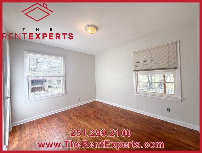 Building Photo - 3153 Kendale Dr