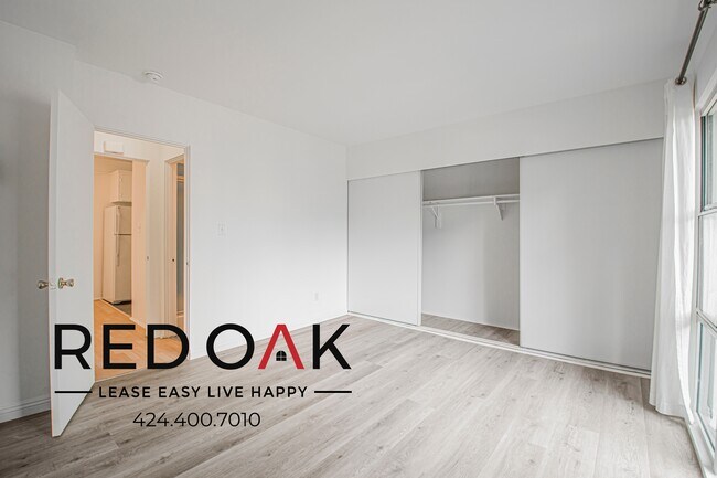 Building Photo - 1327 Laurel Ave