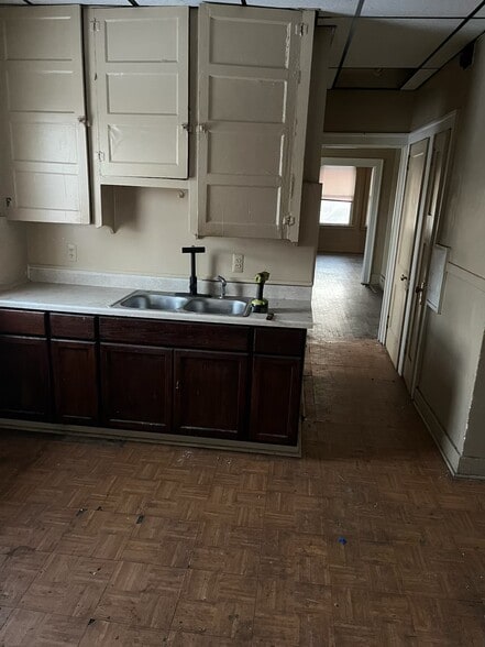 Building Photo - 15114 Holmur St