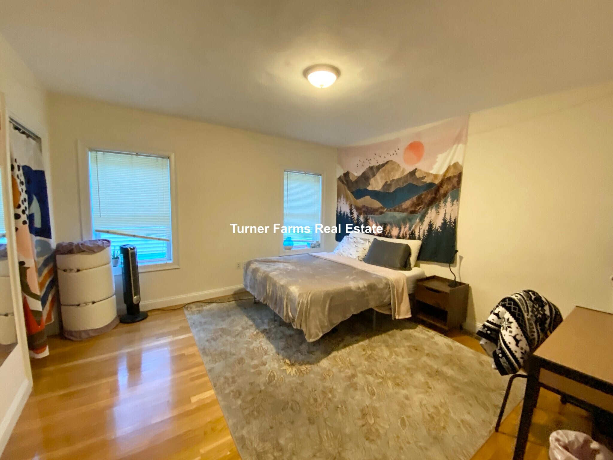 Building Photo - 128 Hillside St