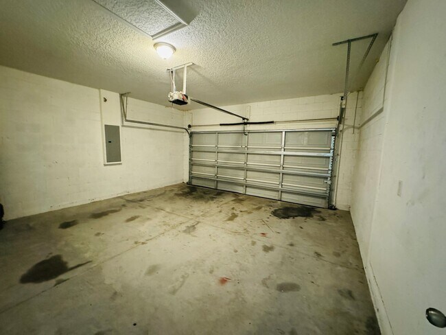 Building Photo - Spacious 4BR/2BA Home with Modern Upgrades – Rent Ready!!!