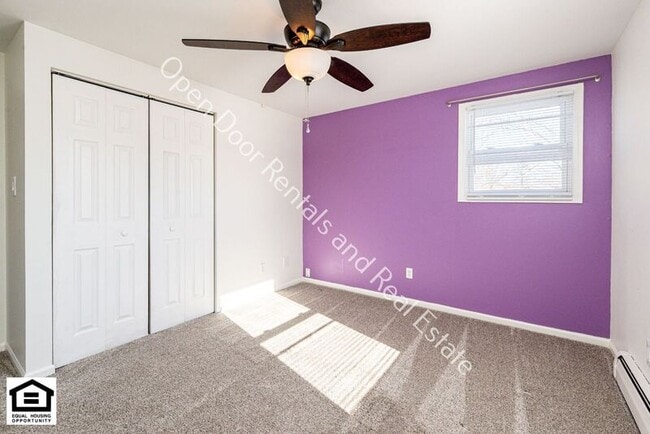 Building Photo - 1225 Clarion Dr