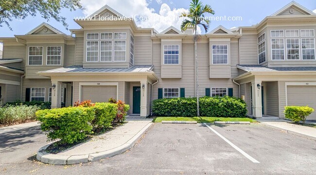 Building Photo - CAROLINA LANDINGS! 2 BEDROOM/2.5 BATH CONDO! SUPER LOCATION- UNIVERSITY PARKWAY