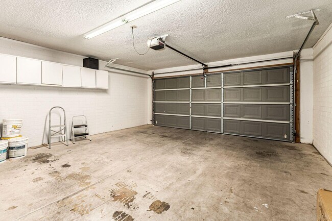 Building Photo - 8719 E Osborn Rd