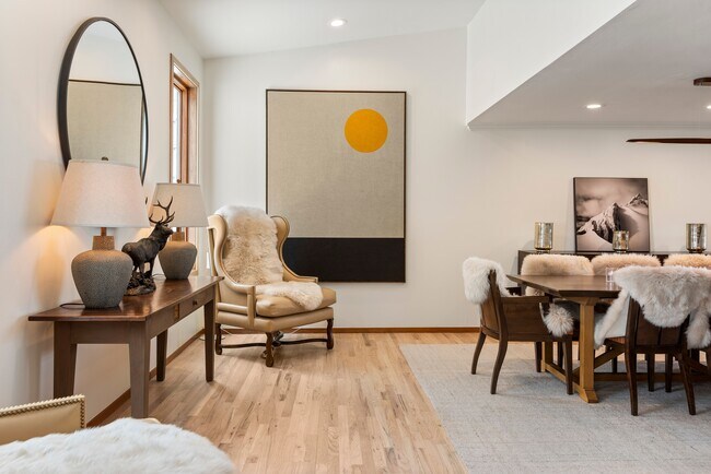 Building Photo - 126 Edgewood Ln