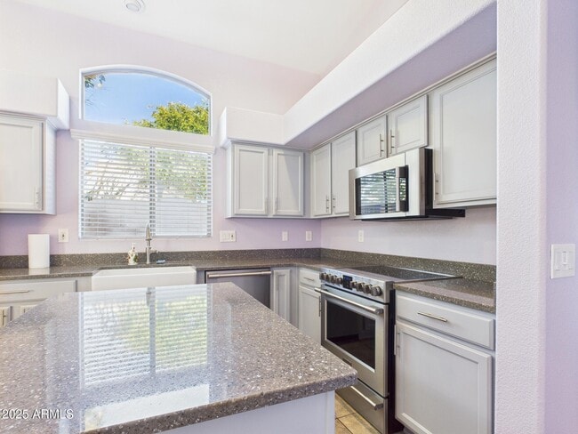 Building Photo - 3508 W Chama Dr