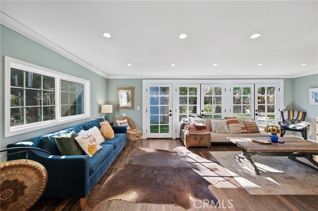 Building Photo - 20852 Kittridge St