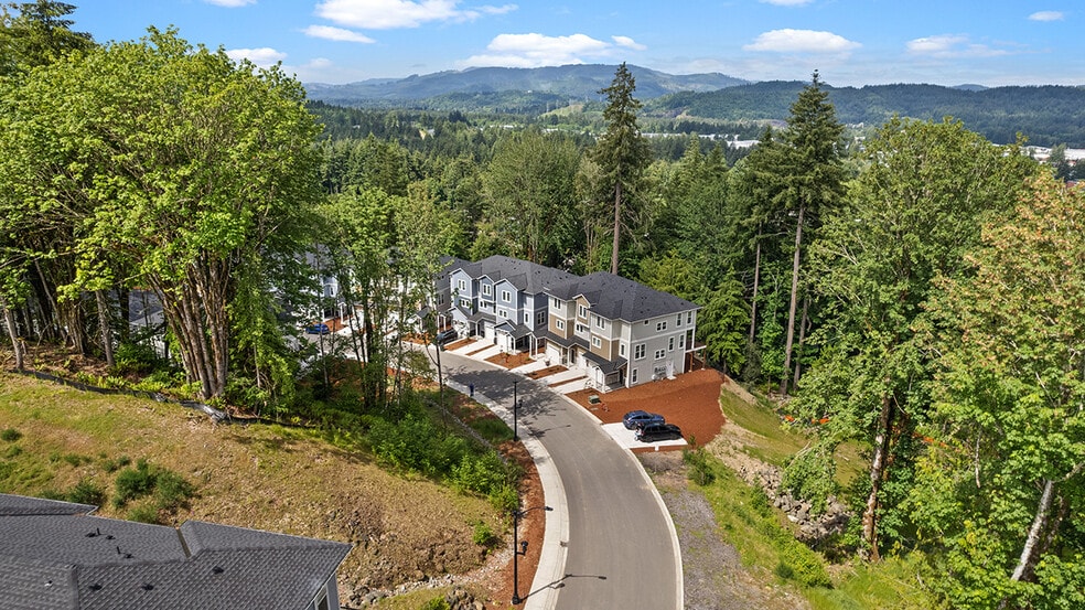 Building Photo - Forest Park Townhomes