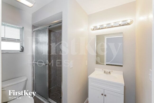 Building Photo - 136 Sunnyside St NW