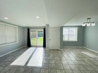 Building Photo - CHARMING CONDO IN STAFFORD!