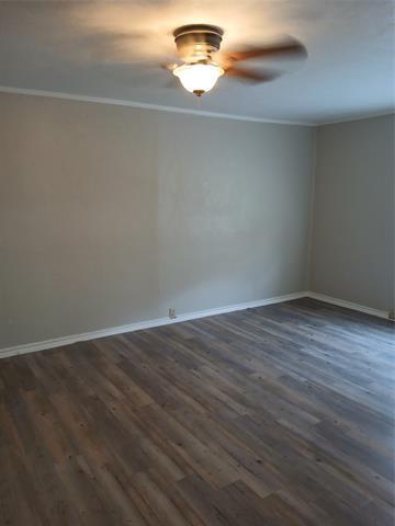 Building Photo - 319 W Clarendon Dr