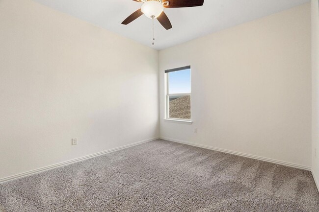 Building Photo - 8712 Slater Dr