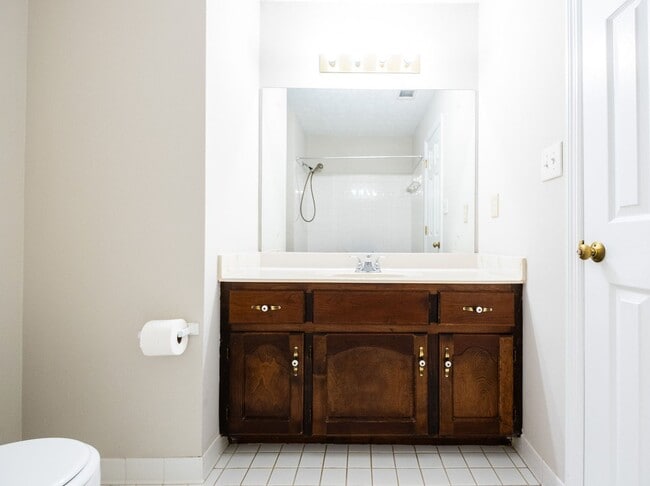 Building Photo - 2BR/2.5BA Townhome – Sweetwater Plantation (West Side)