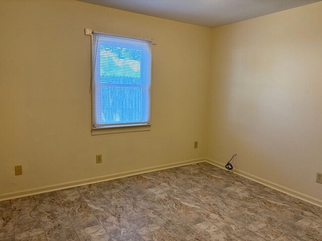 Building Photo - 501B  Live Oak Street  Beaufort, NC 28516