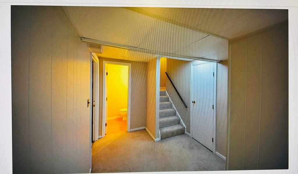 Building Photo - 8051 Hetz Dr