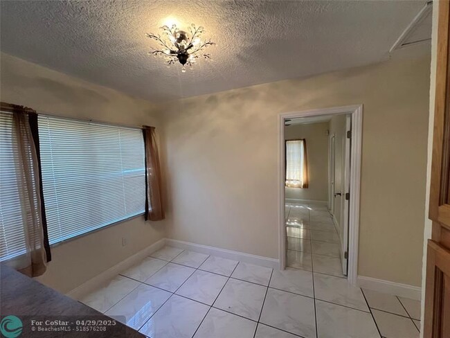 Building Photo - 4240 SW 23rd St