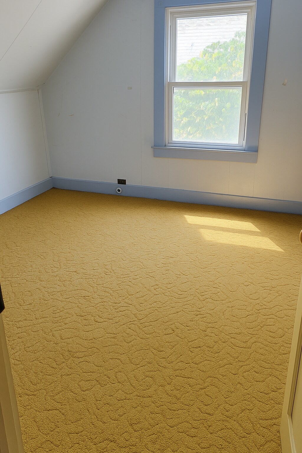 Building Photo - 416 I St