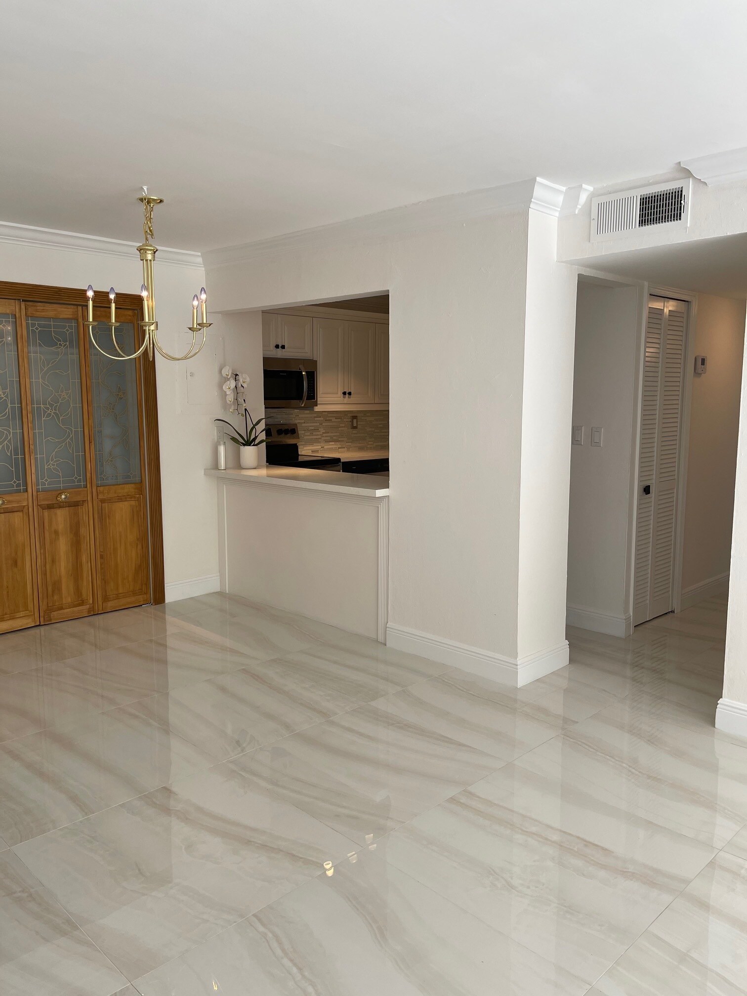 Dining Room - 860 NW 87th Ave