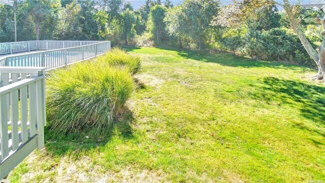 Building Photo - 19 Rogers Ln