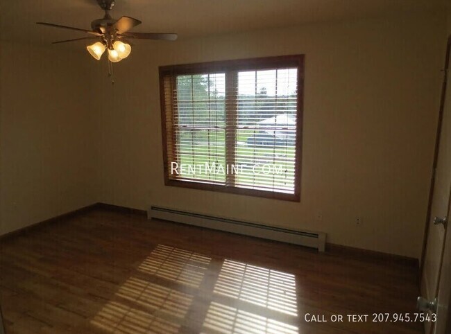 Building Photo - 208 Western Ave