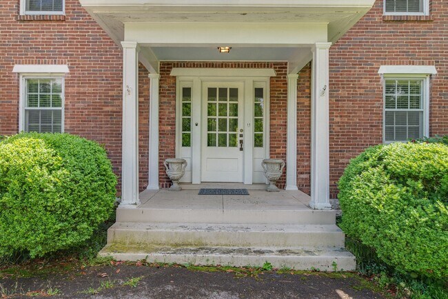 Building Photo - 946 Caldwell Ln