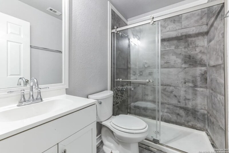 Building Photo - 2326 Camberly View