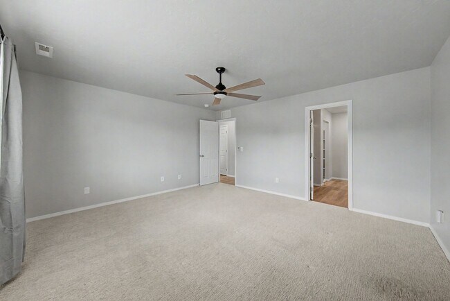 Building Photo - Charming Single-Level South Meridian