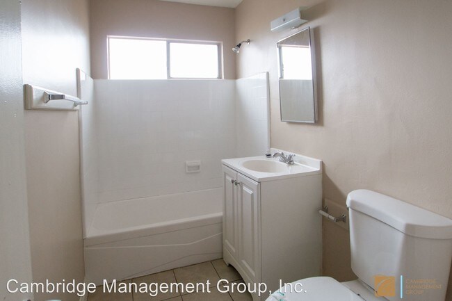 Building Photo - 2715 44th St