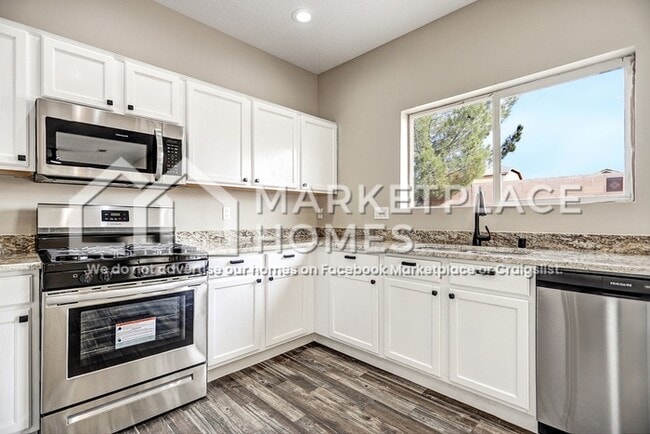 Building Photo - 10227 Cristalino Rd SW